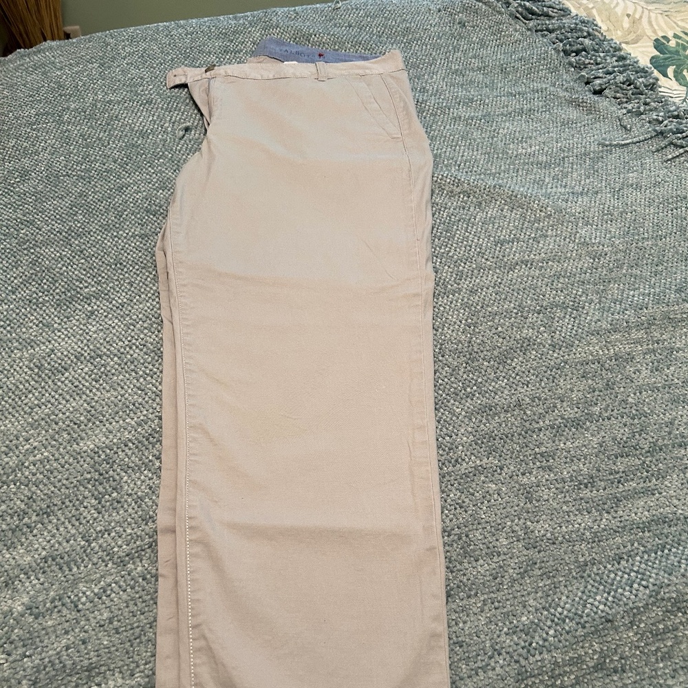 Gray crop pants